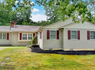 302 Ridgewood Ave, Absecon, NJ 08205