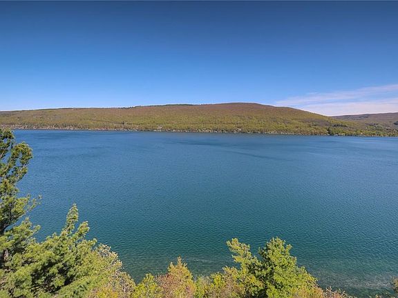 3rd image of 169 Cliffside Dr