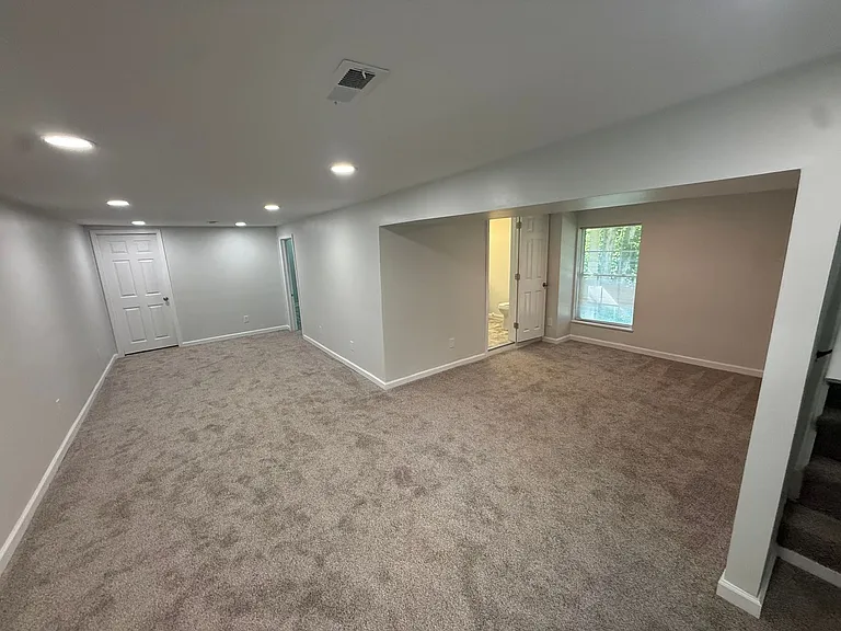 645 Westview Ave — Photo 9