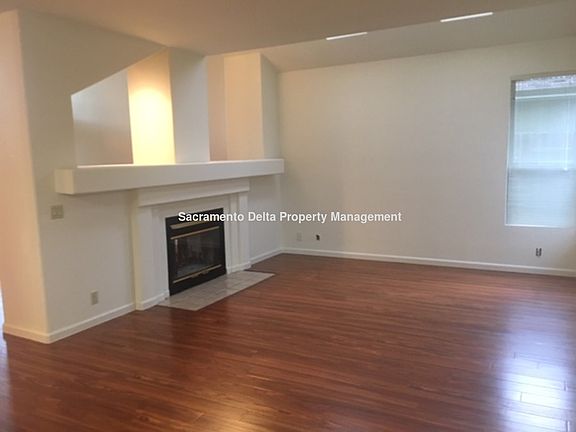 5th image of 4753 Winter Oak Way