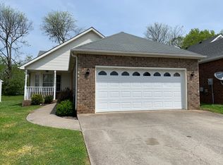 516 Freedom Ct, Murfreesboro, TN 37129