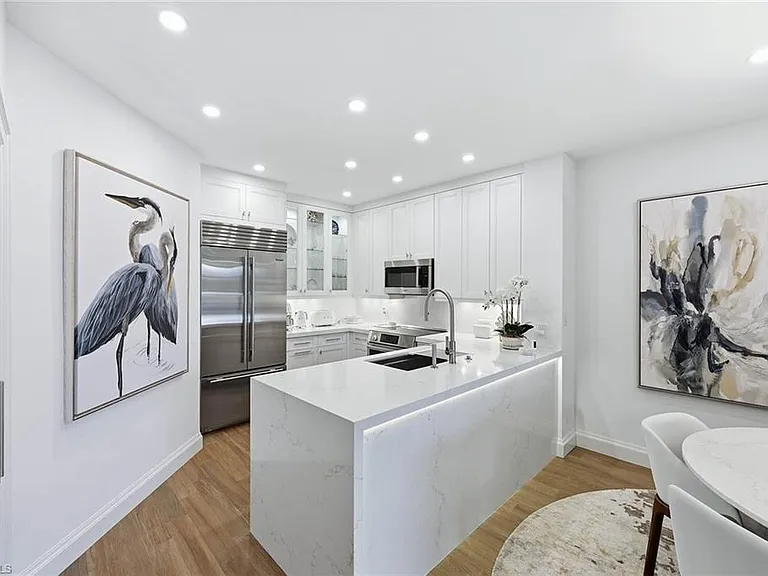 365 5th Ave S #306 — Photo 9