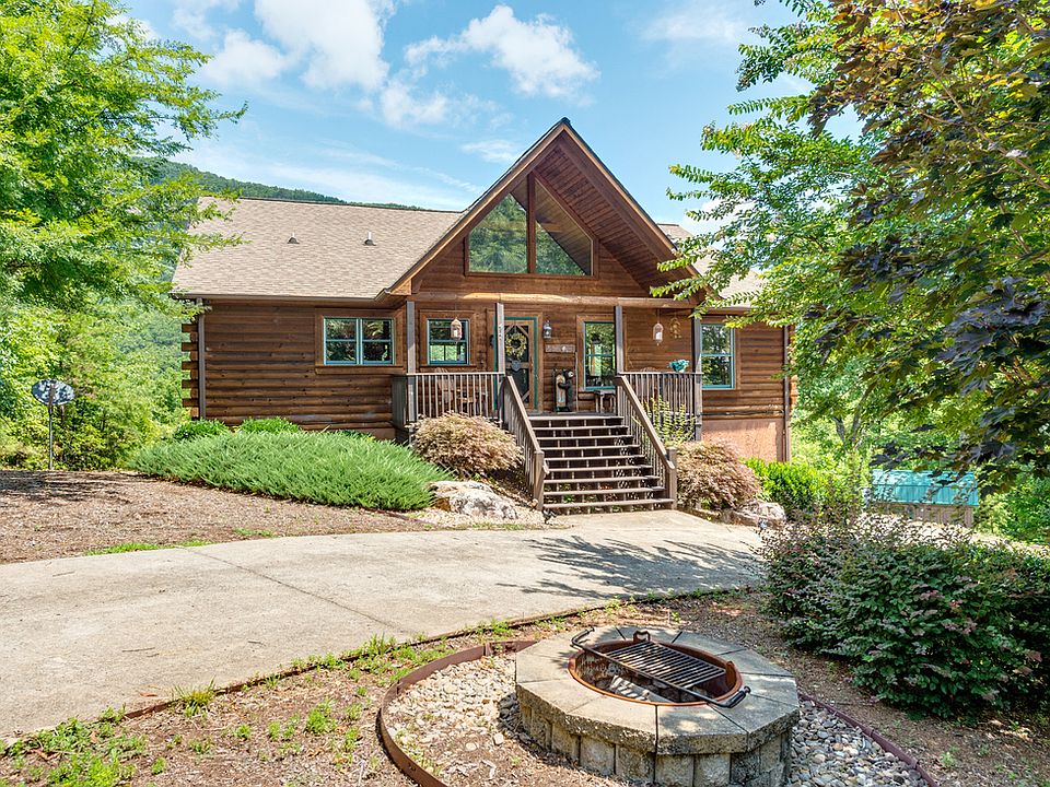 1st image of 417 Garden Ln