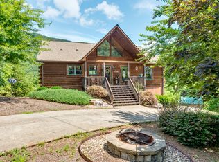 417 Garden Ln, Lake Lure, NC 28746