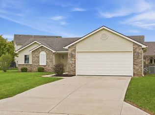2607 Sassafras Cv, Fort Wayne, IN 46818