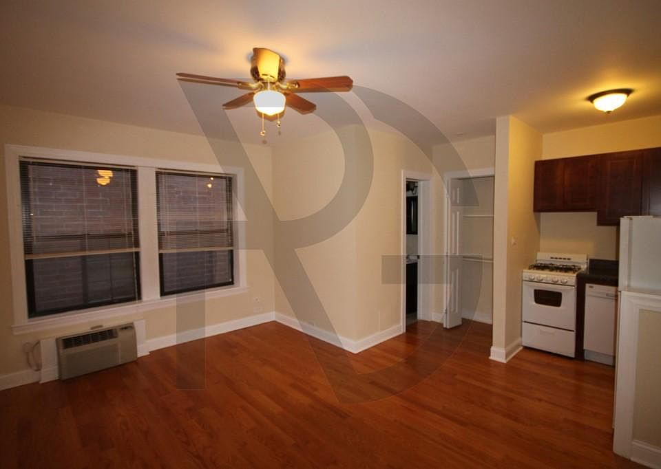 1st image of 837 W Wolfram St #837303