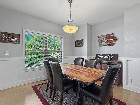 5th image of 254 S 83rd St