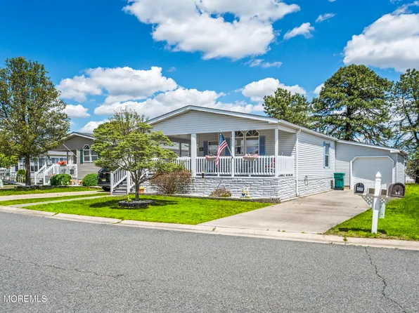 409 Maplehurst Court, Manchester, NJ 08759