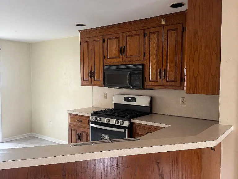 87 Pierce St #87 — Photo 4