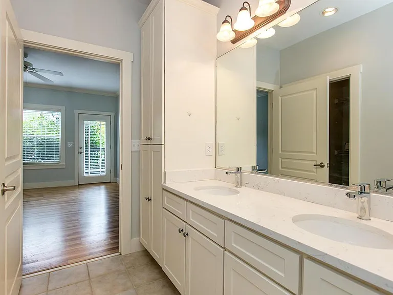 9 Kenilworth Knls #109 — Photo 14