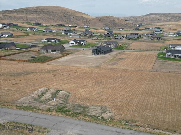 4th image of 36 Western Larch Pl