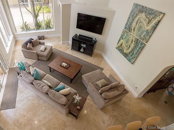 3rd image of 3040 W Lake Vista Cir