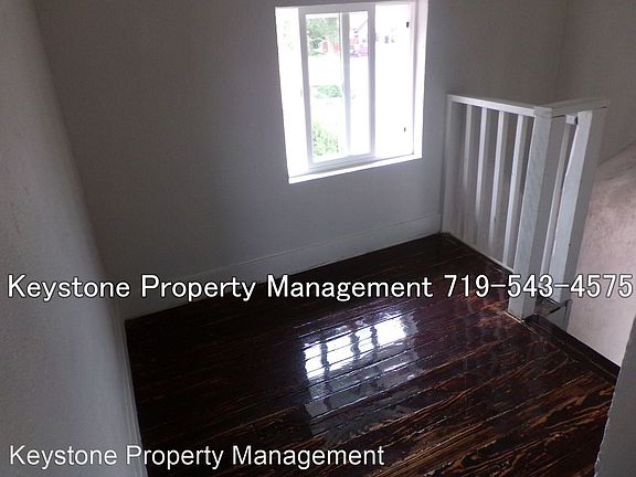 4th image of 825 Brown Ave #B