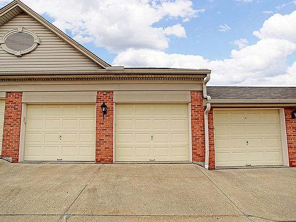 2nd image of 5360 Meadow Walk Ln Unit Z