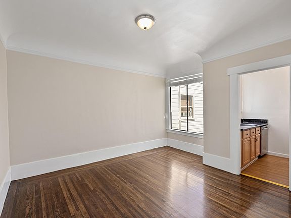 3rd image of 1167 Pine St #9