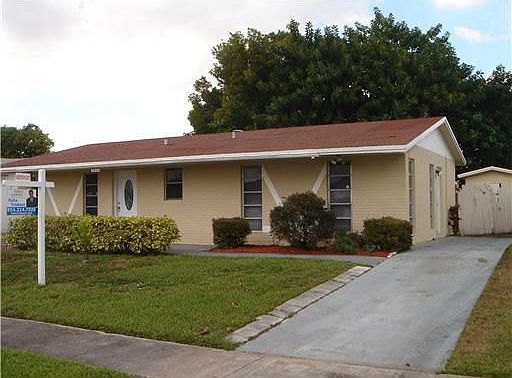 1st image of 7603 SW 9th St