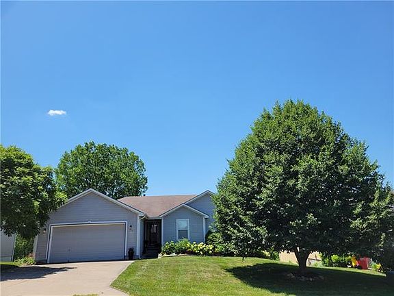 2nd image of 710 SW Shorthorn Dr
