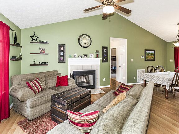 3rd image of 5721 Tennyson Dr