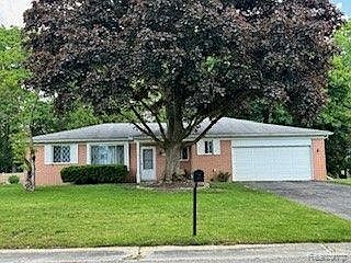 1st image of 730 E Oxhill Dr