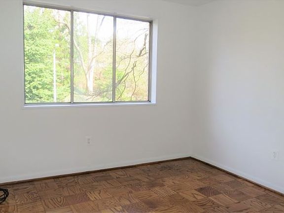 5th image of 10408 Rockville Pike #10408