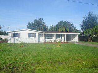 403 11th St SW, Ruskin, FL 33570
