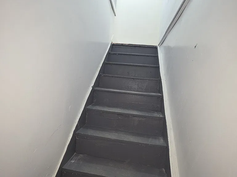 244 S Oak St #1 — Photo 19