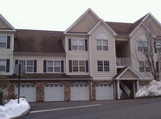 187 Mountainside Dr, Pompton Lakes, NJ 07442