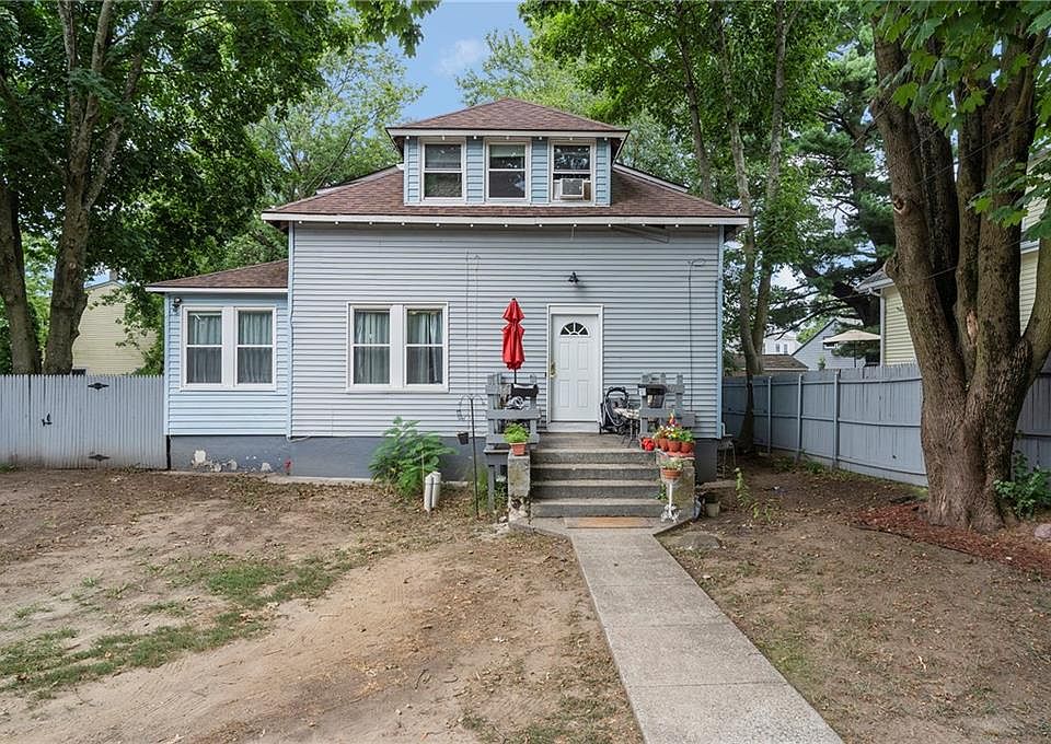 1st image of 148 Fruit Hill Ave