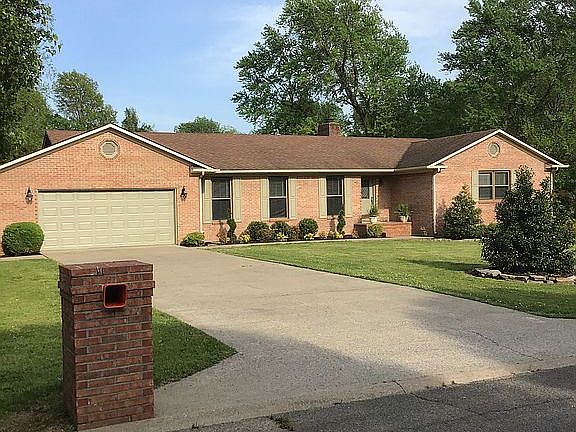 2nd image of 1410 Bellemeade Dr