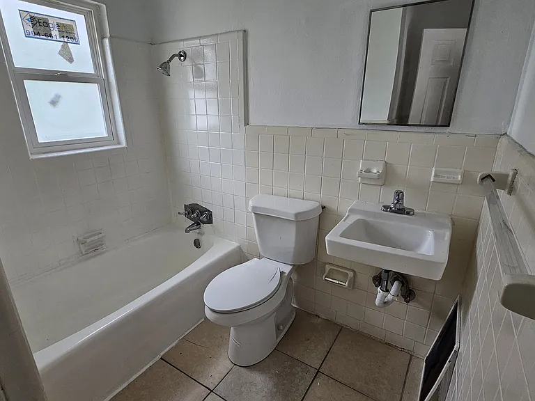 140 W Palmer Ave #4 — Photo 10