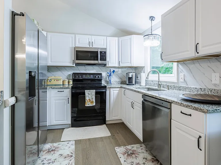 148 Chestnut Hill Dr — Photo 6