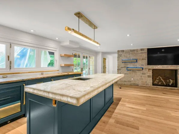 20590 Linden Rd, Excelsior, MN 55331