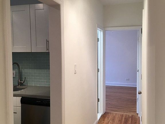 5th image of 11809 83rd Ave APT 5H