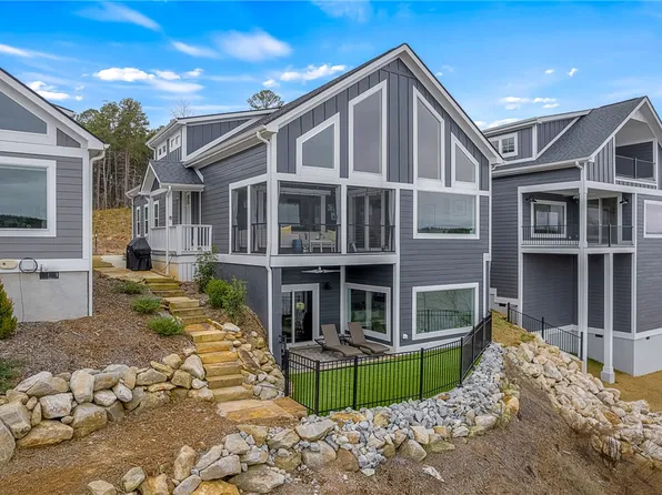 1230 Melton Rd #215, West Union, SC 29696