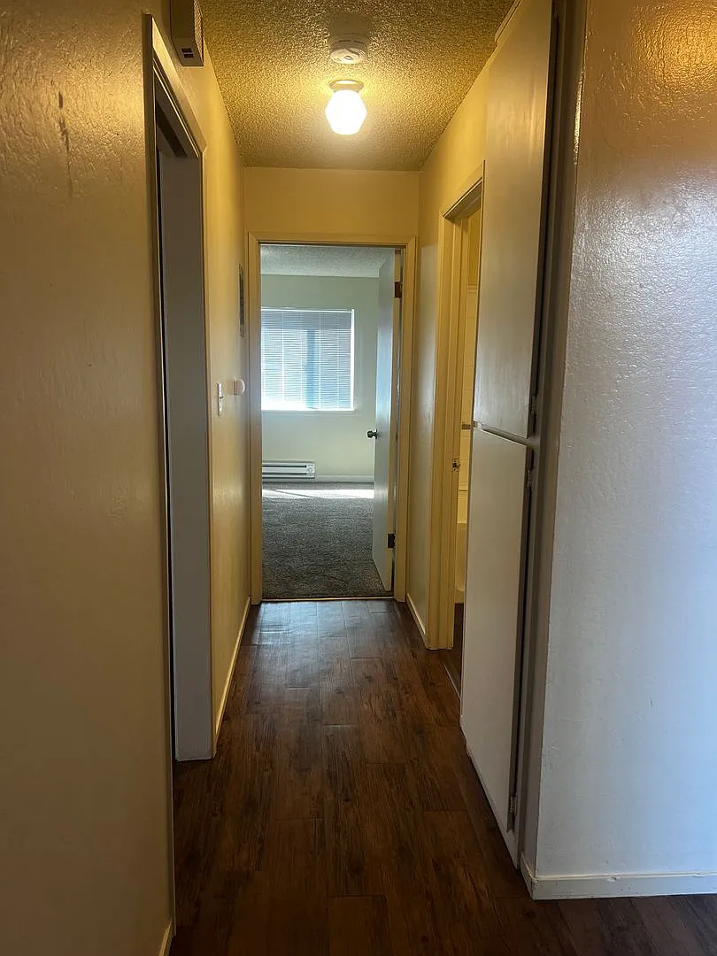 333 Bonnie Villa Apartments — Photo 2