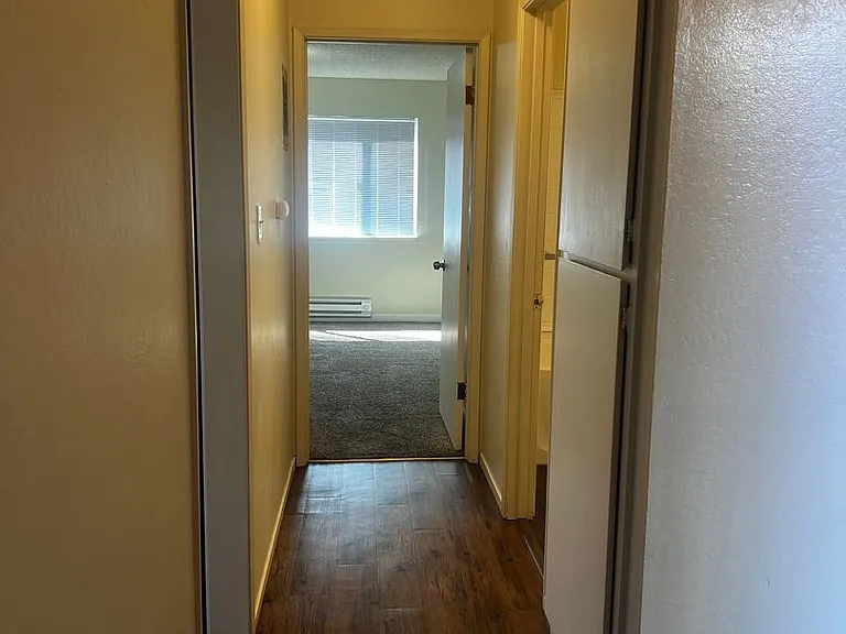 333 Bonnie Villa Apartments — Photo 2
