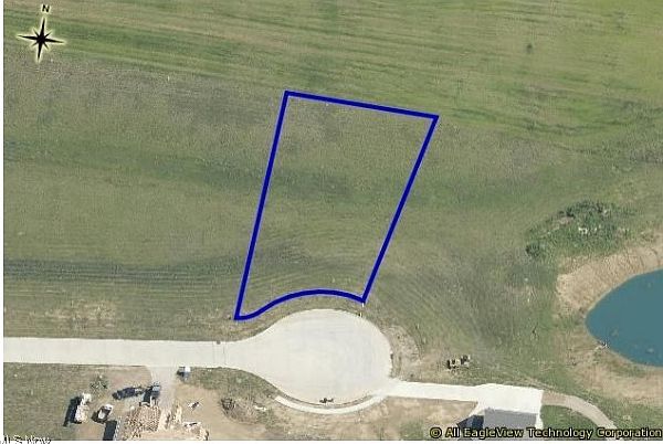 2nd image of 344 Cardinal Dr