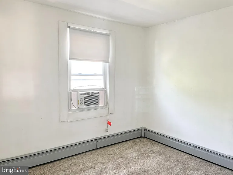 218 Green St — Photo 15