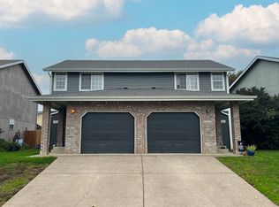 782 Cloverleaf Loop, Springfield, OR 97477
