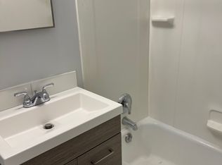 5235 Meredeth St, Lincoln, NE 68506