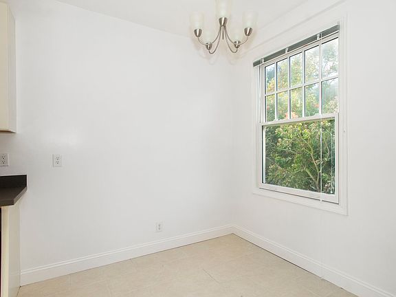 2nd image of 100 Broderick St APT 403