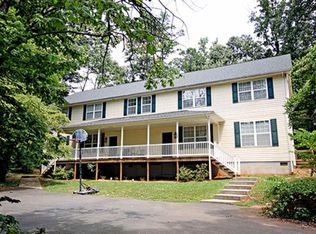 224 Shamrock Rd #A, Charlottesville, VA 22903