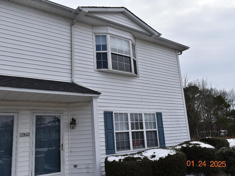 1st image of 3929 Sterling Ct #10