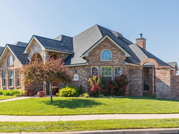 3rd image of 8025 Oxford Dr