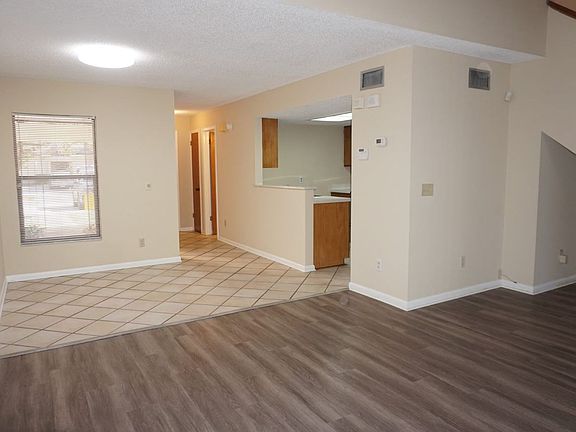 3rd image of 8526 Windypine Ln