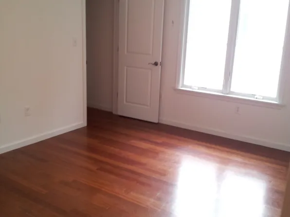 229 Crescent Lane image 18 of 22