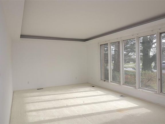5th image of 4224 Cheswick Ln