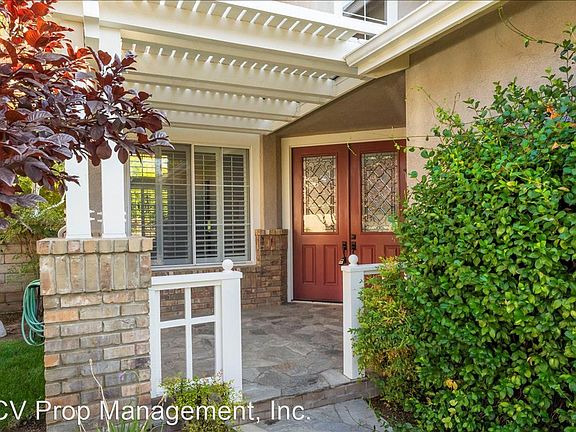 2nd image of 27633 Weston Dr