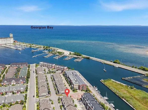2 Shipyard Ln, Collingwood, ON L9Y 2X4