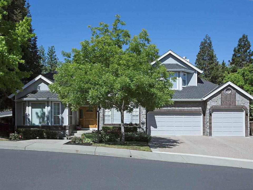 1st image of 743 Montevino Dr